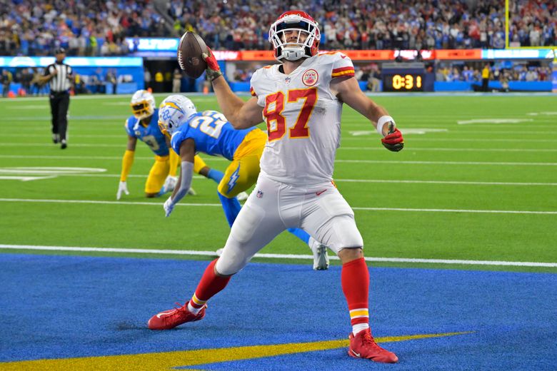 Chiefs face Chargers with AFC West lead on the line