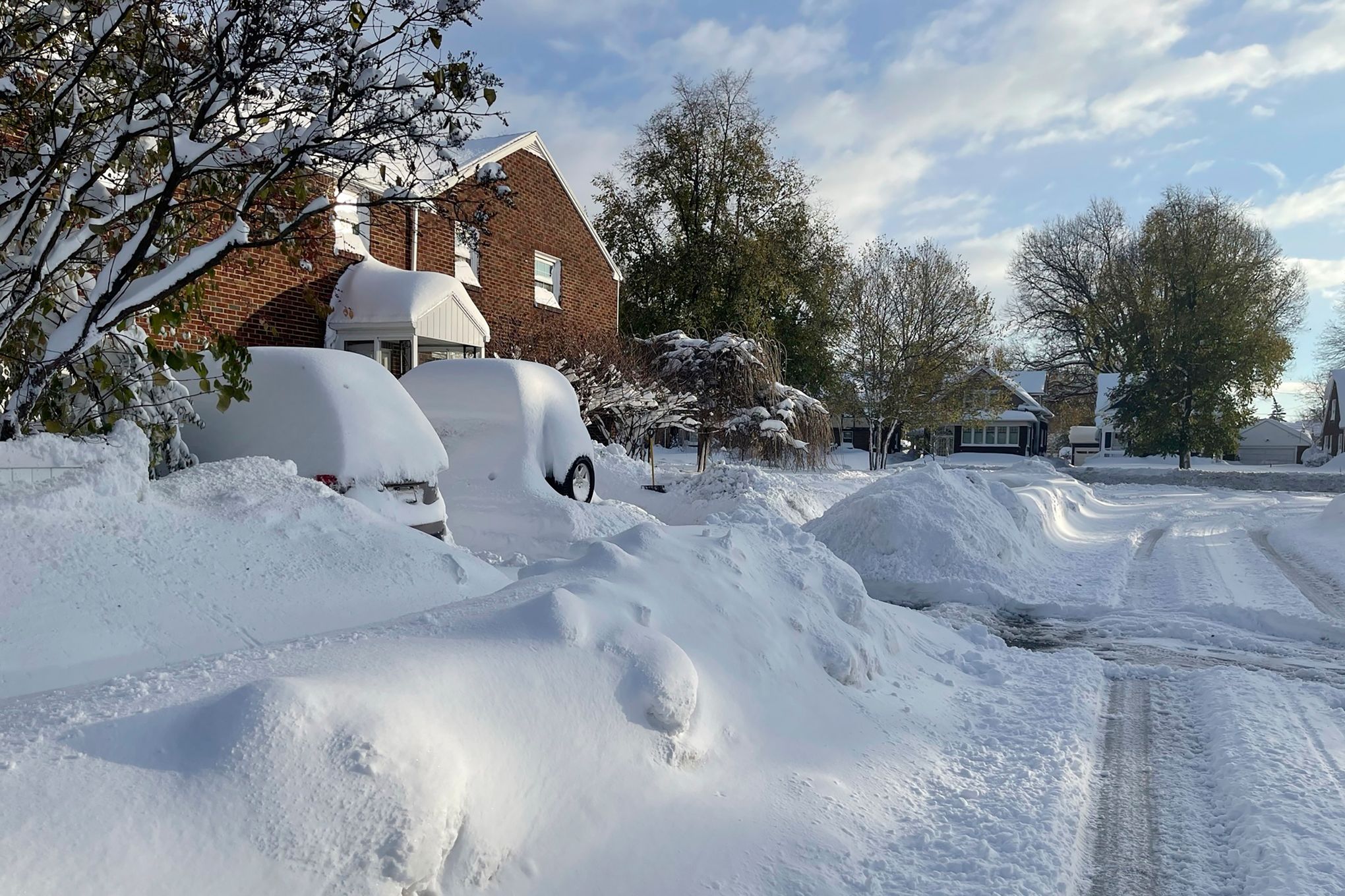 Lake-effect snow buries portions of Buffalo, Great Lakes under feet of snow