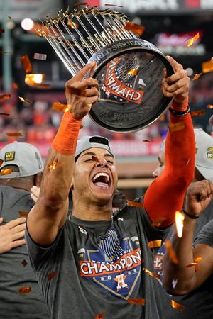 Astros' Peña 1st rookie hitter to win World Series MVP