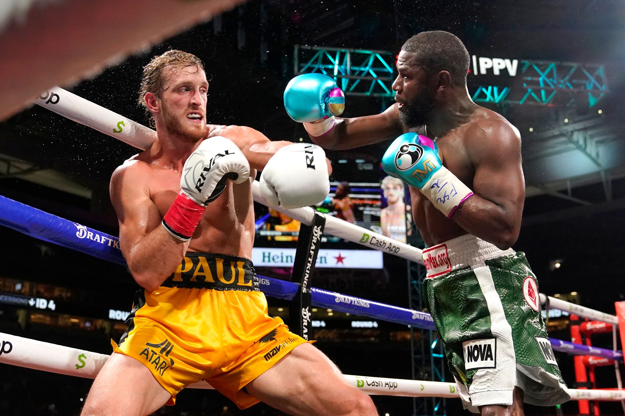 Results and highlights: Mayweather and Logan Paul complete exhibition - Bad  Left Hook