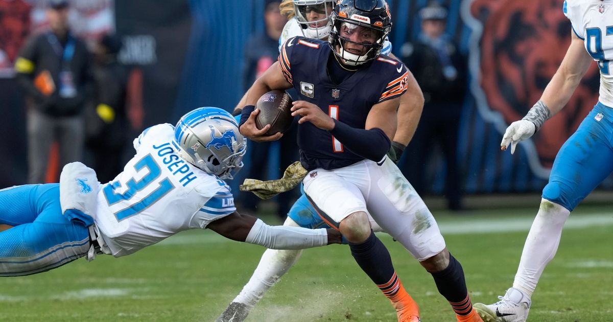 Fields, Bears running game deal with Herbert’s injury