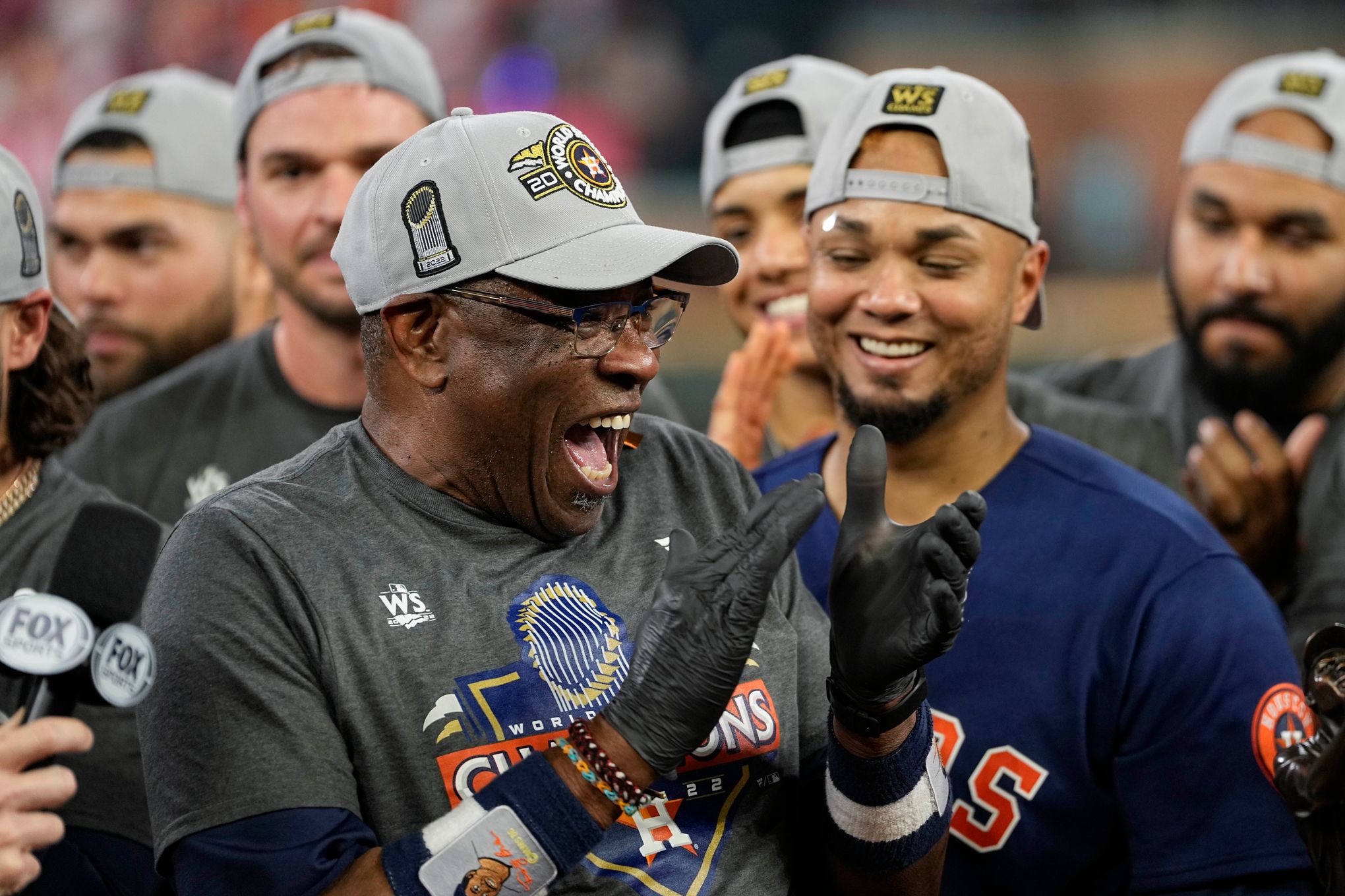 MLB rumors: Astros, Red Sox manager updates; Why Dusty Baker is a Mets fit;  Ex-Yankees join Braves, White Sox 