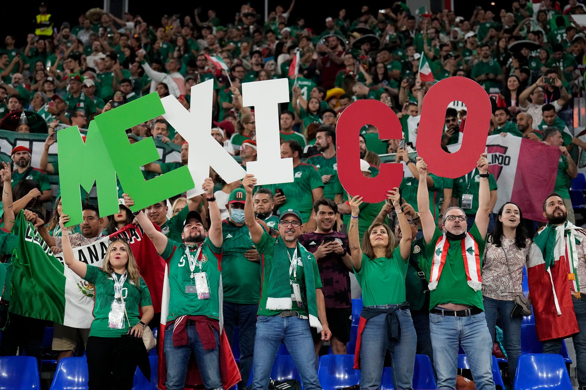 Mexico 0-0 Poland: Robert Lewandowski has penalty saved in World