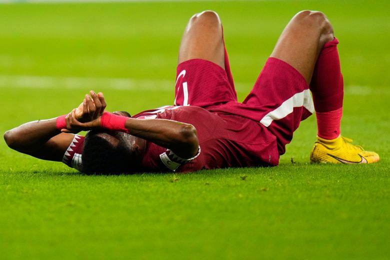 Qatar loses 3-1 to Senegal, host nearing World Cup exit | The Seattle Times