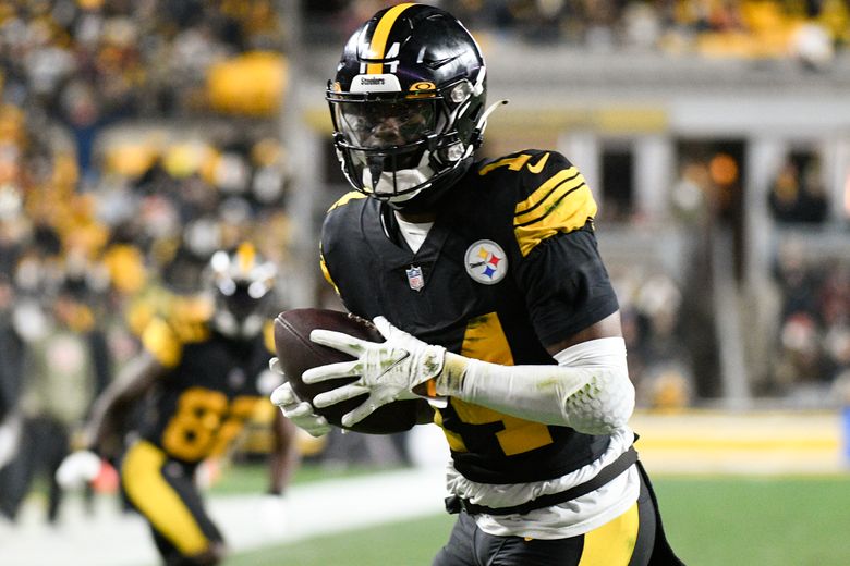 Pittsburgh Steelers wide receiver George Pickens looks on during