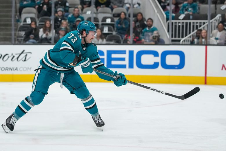 Erik Karlsson reaches 30 points, Sharks beat Senators 5-1