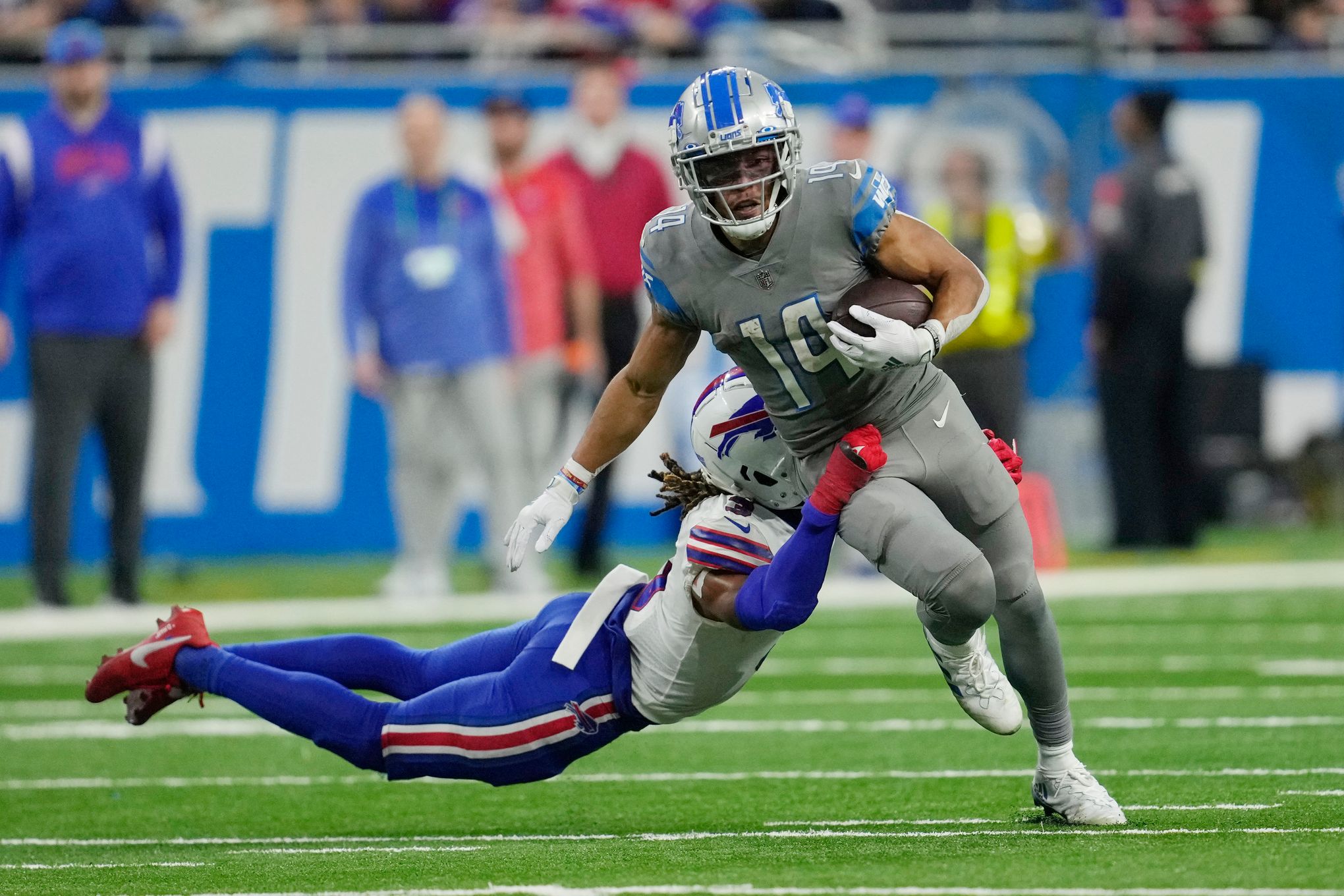 Lions' Amon-Ra St. Brown, T.J. Hockenson get key injury updates