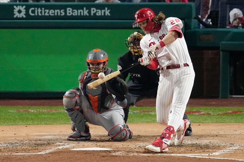 2022 World Series: Phillies hit five home runs to take 2-1 series