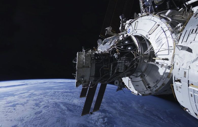 The view of earth from the International Space Station is part of “The Infinite” virtual experience at the Tacoma Armory.
Saturday July 23, 2022 221069