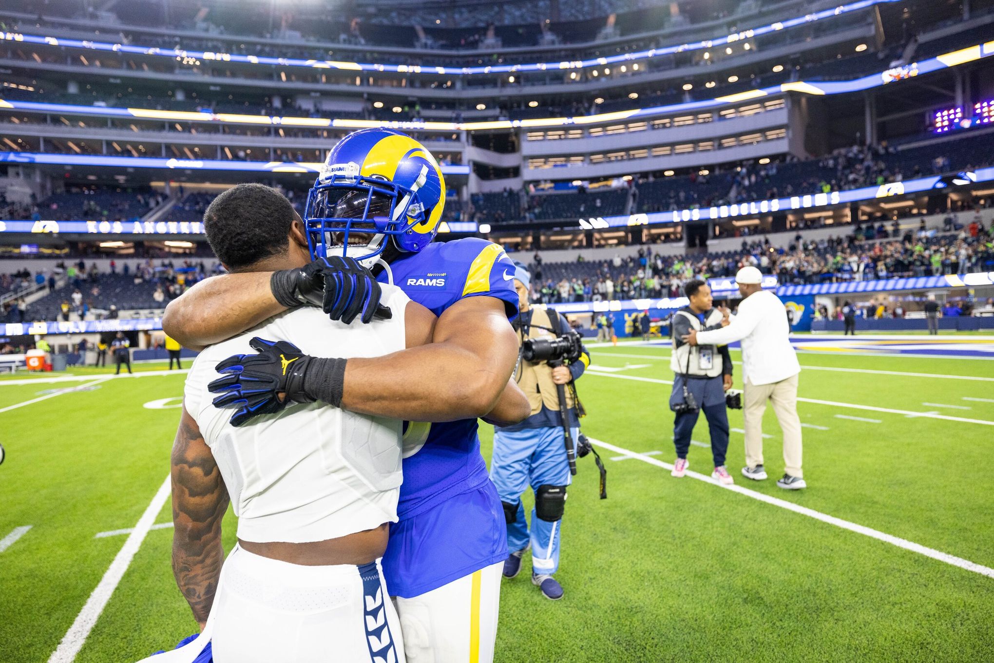 Former Seahawk Bobby Wagner explains how he signed with Rams - Los