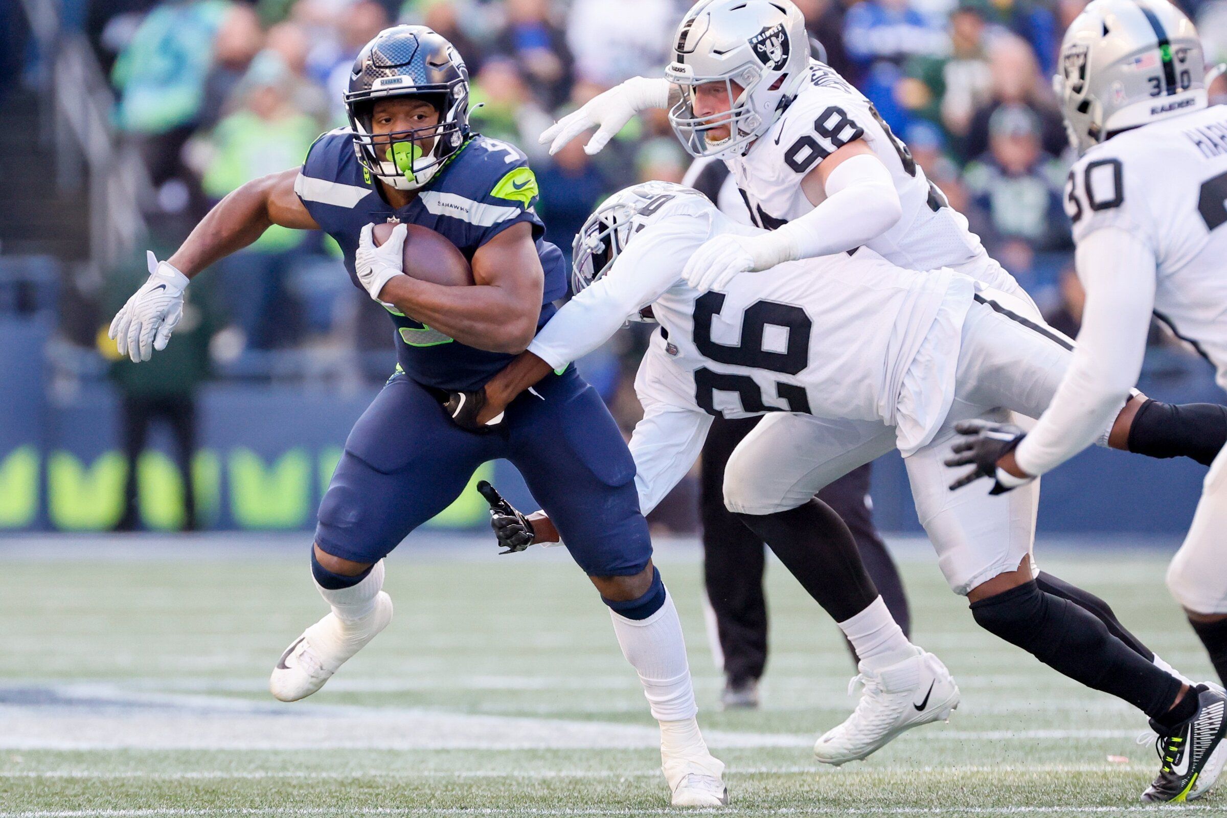 Seahawks RB Kenneth Walker III has 'jammed' ankle, Pete Carroll