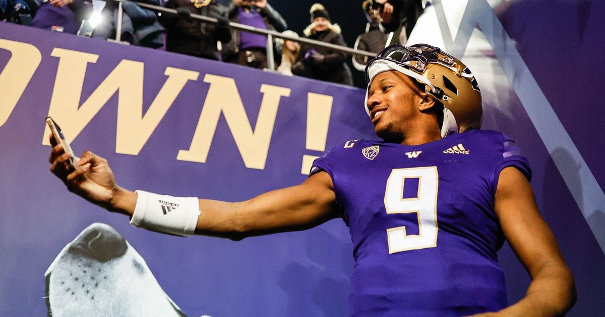 Penix Announces NIL Deal With Beats by Dre - Sports Illustrated Washington  Huskies News, Analysis and More