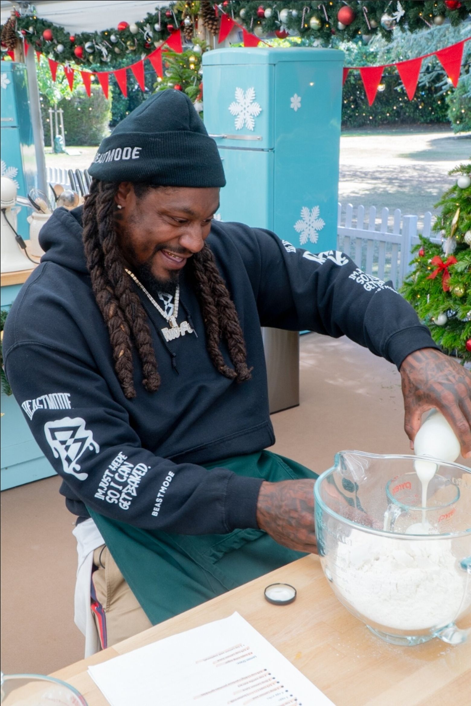 Marshawn Lynch goes 'Yeast Mode' on new holiday baking show