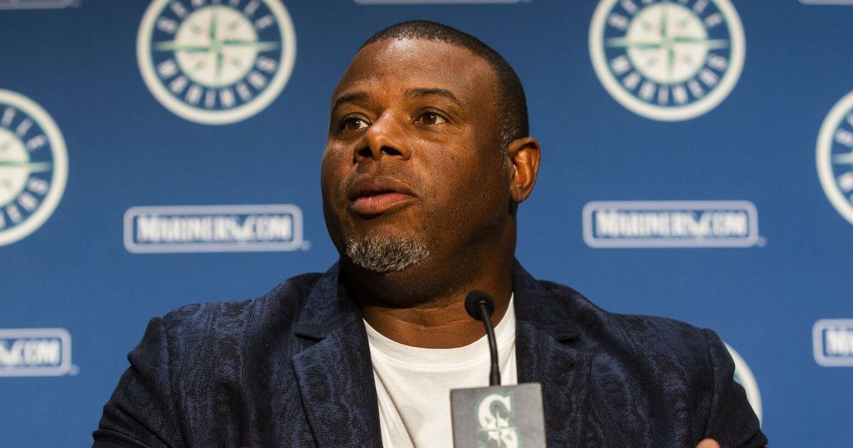 Must Reid Sports: Ken Griffey Jr. Deserves a Call From the Hall –  ArapahoeXtra