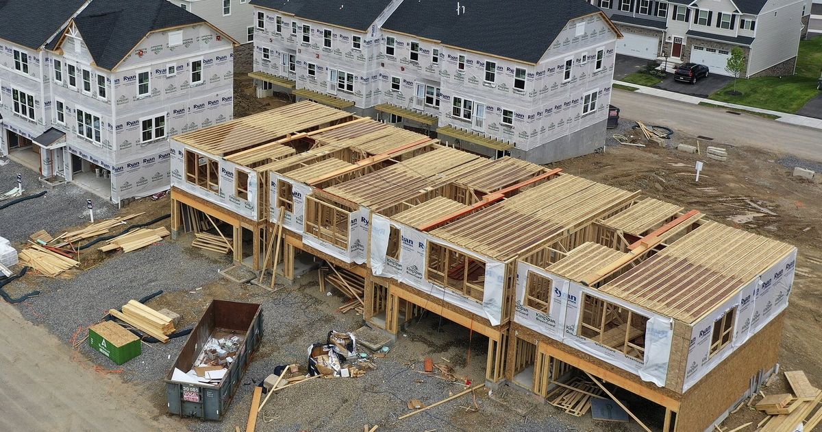 Fewer homes being built as builders pull back Fewer homes being built as builders pull back