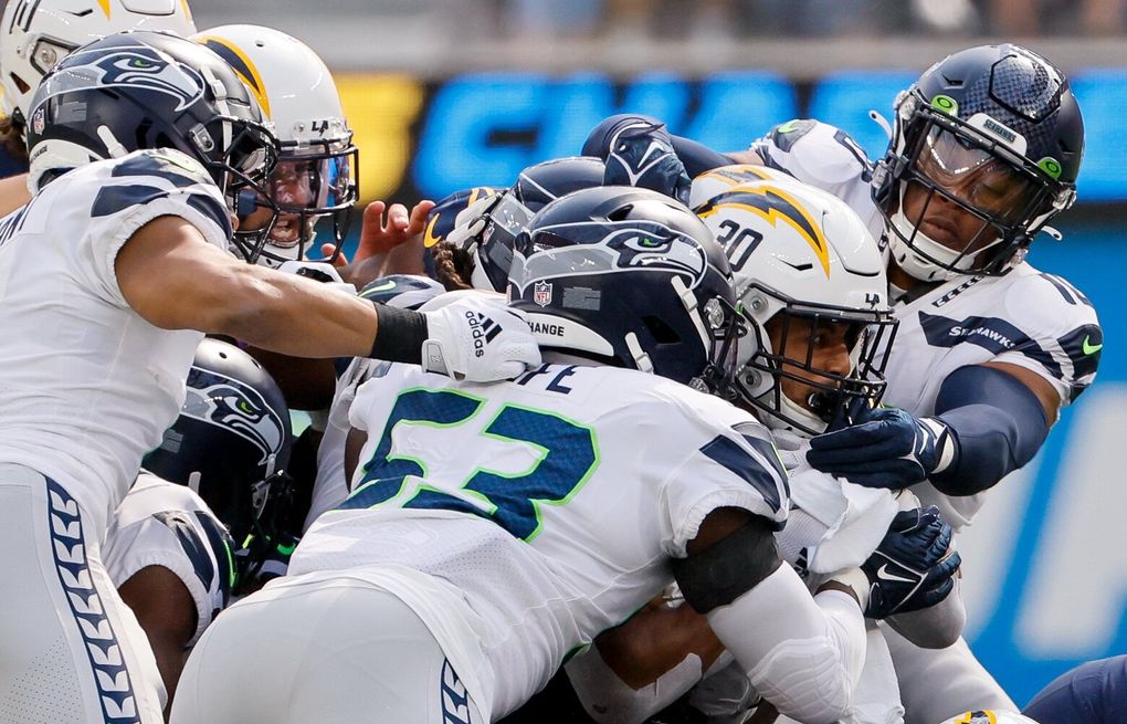 What to watch for when Seahawks face Bucs in Week 10 — plus Bob Condotta's  prediction