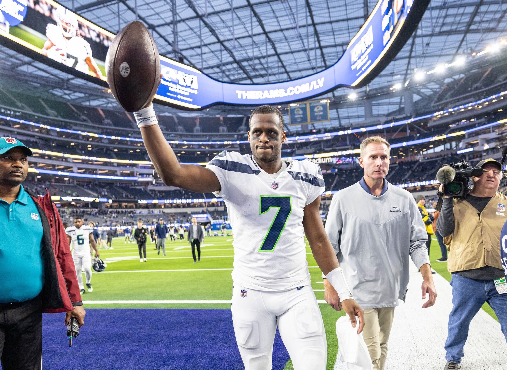 Seahawks Geno Smith never lost confidence in journey back to starter