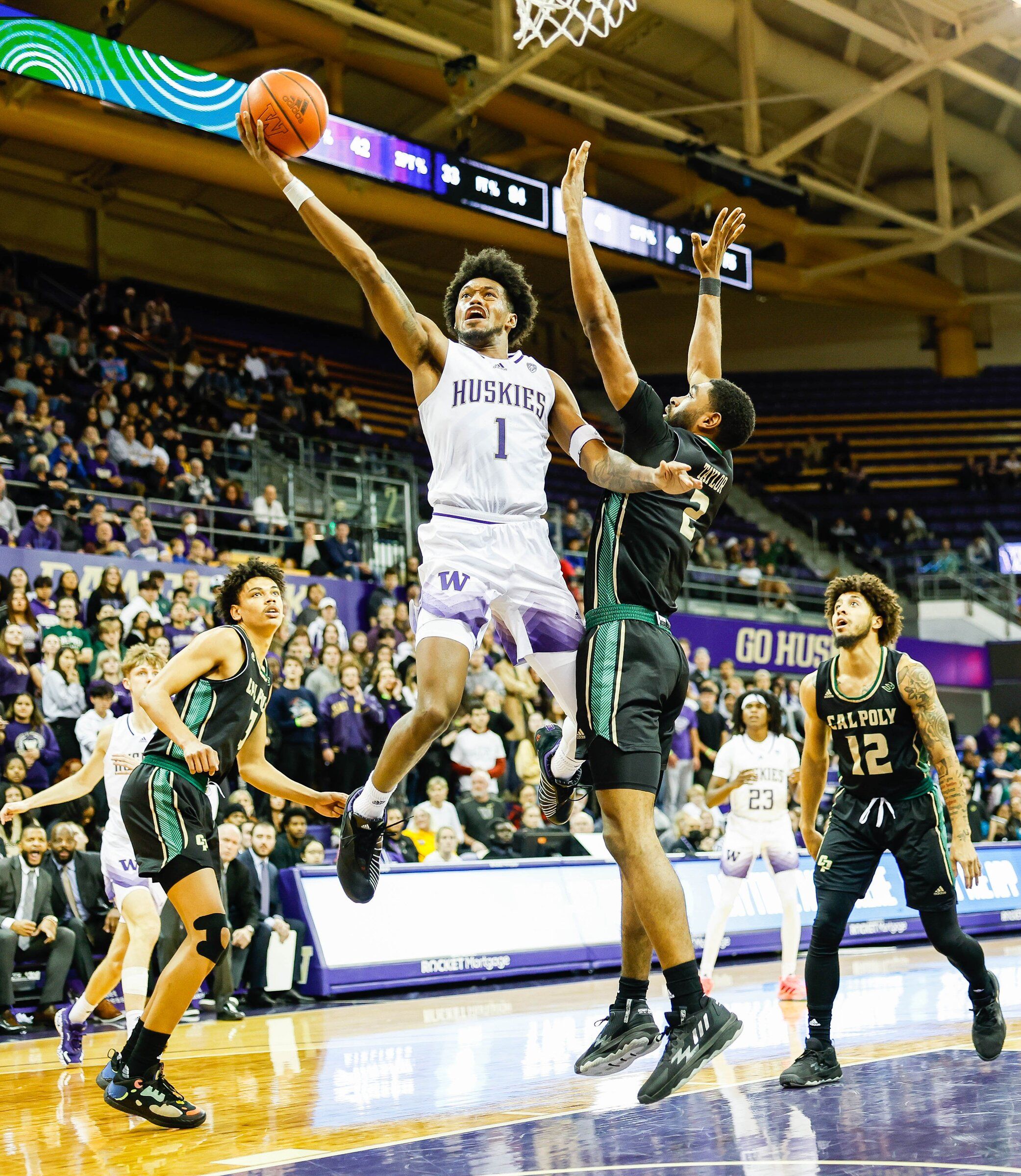 Keion Brooks Jr. takes over for UW men s basketball leads rally