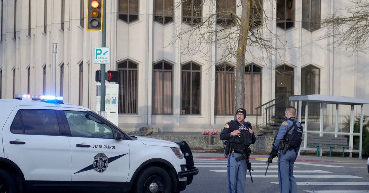Bail set at $1M for man accused in armed courthouse standoff in Everett ...