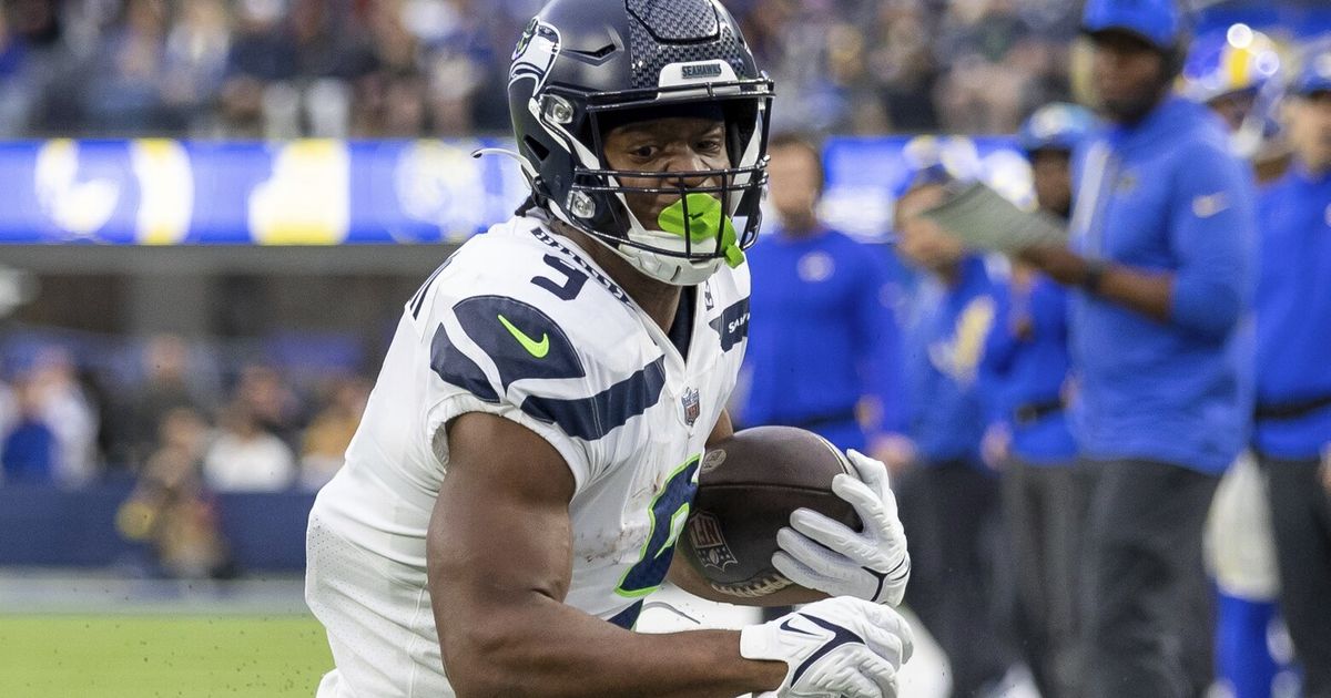 Seahawks Sign RB Godwin Igwebuike Off Practice Squad, Place S Joey