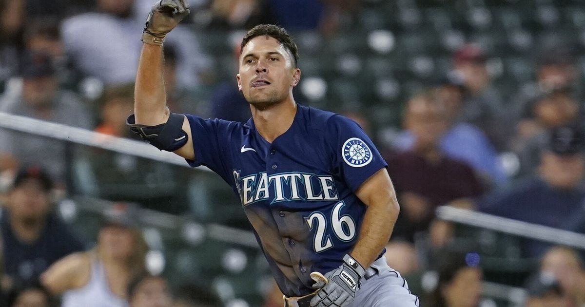 Drayer: Mariners still have all options on table after Adam