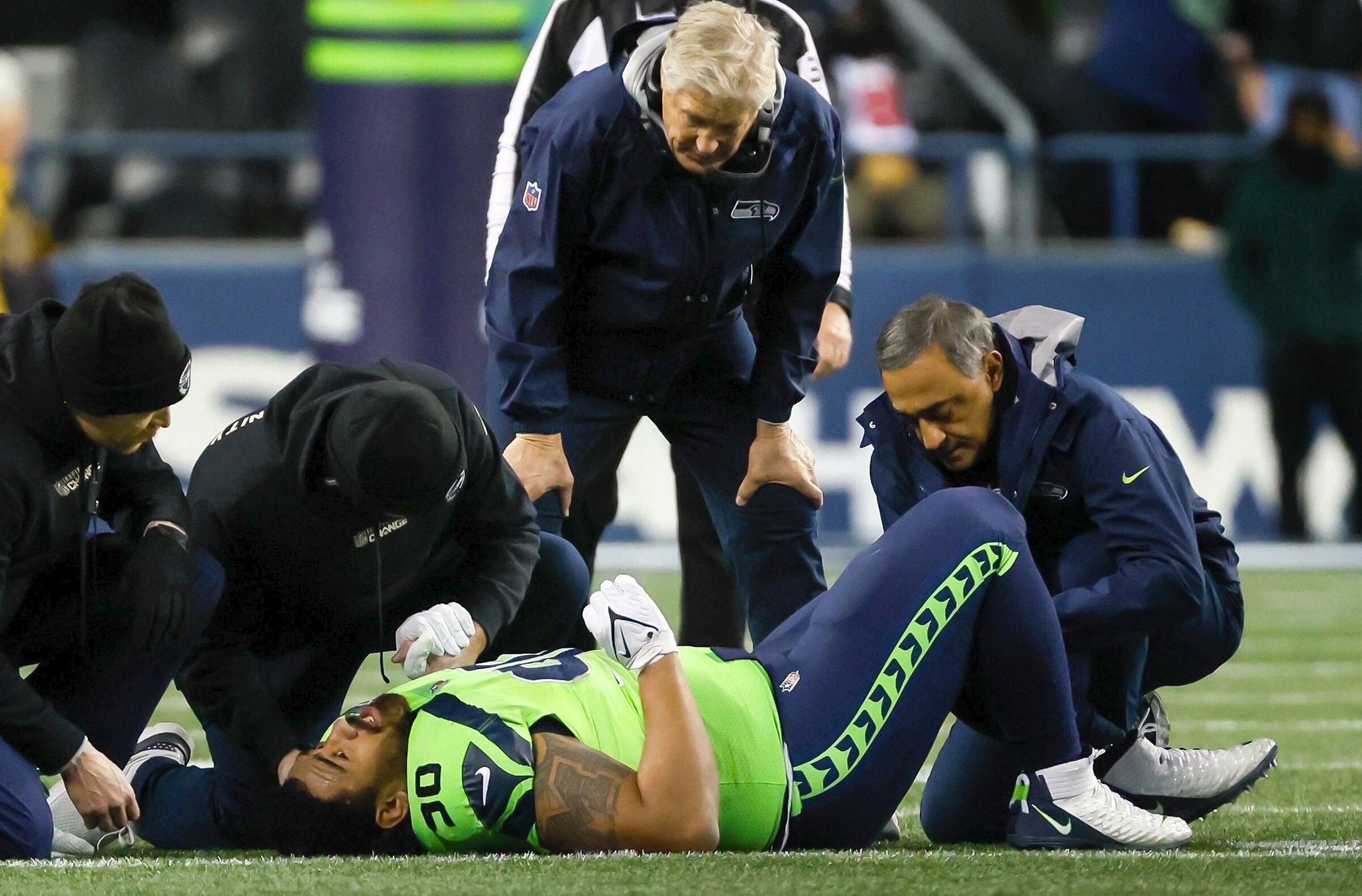 Seahawks nose tackle Bryan Mone leaves 49ers game with ACL injury
