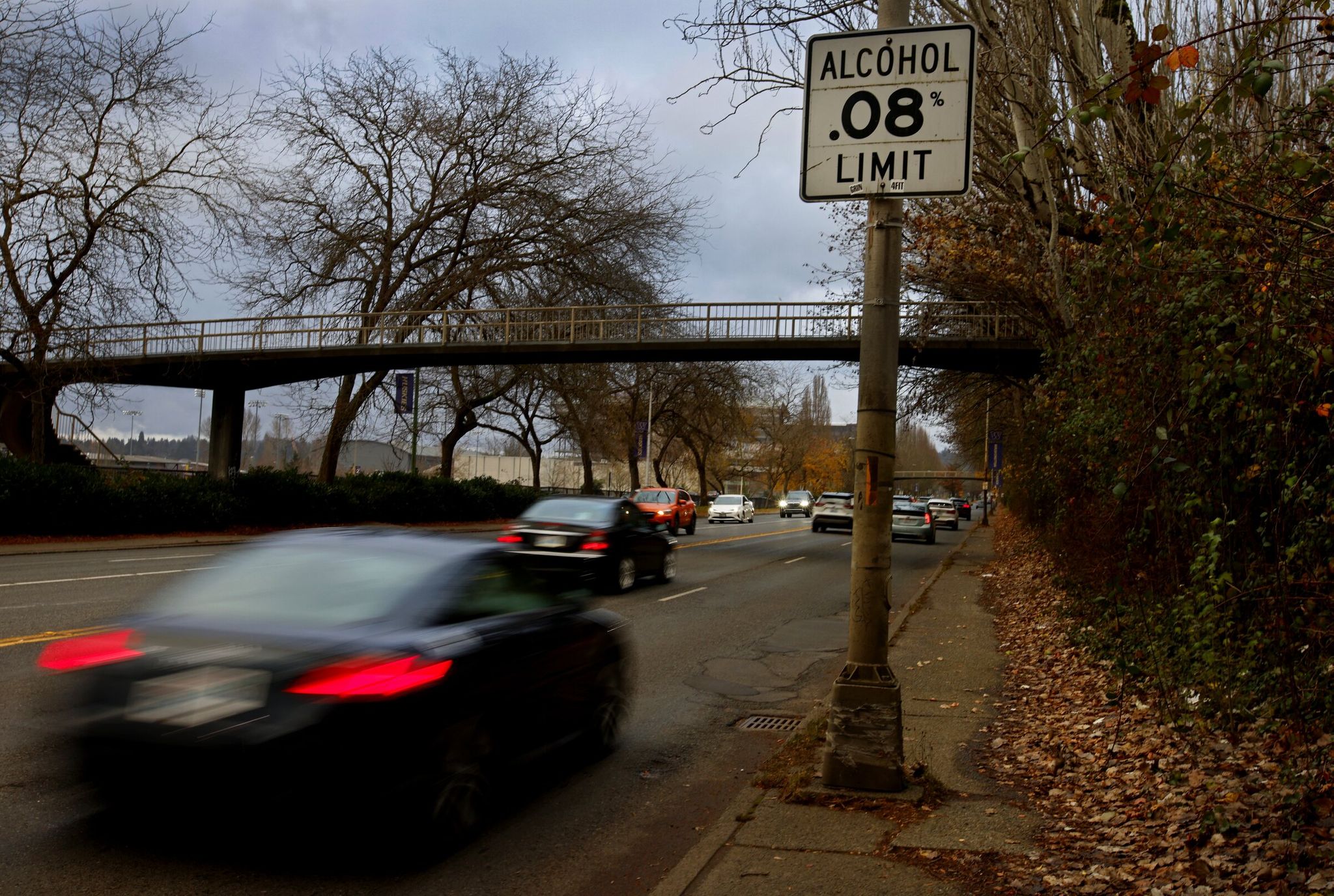 A University of Washington sign indicates the legally allowable blood-alcohol limit that state lawmakers have proposed lowering to 0.05%, following Utah’s law. (Ken Lambert / The Seattle Times)