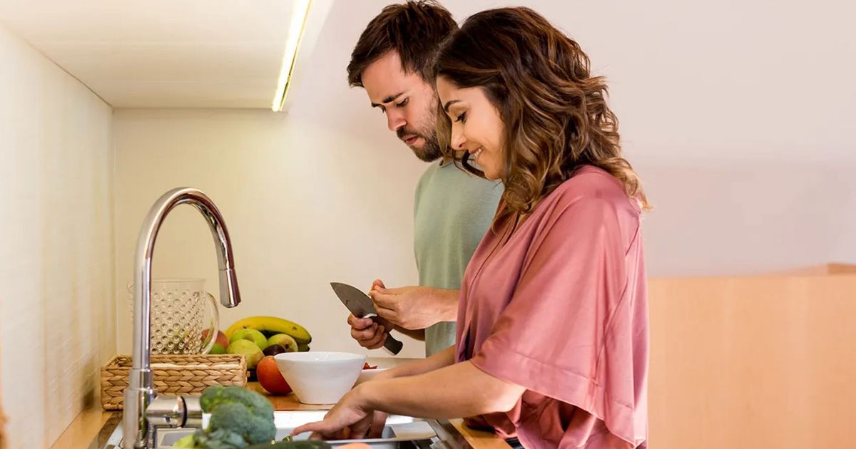 A tip for unmarried couples: Romance has a bottom line A tip for unmarried couples: Romance has a bottom line