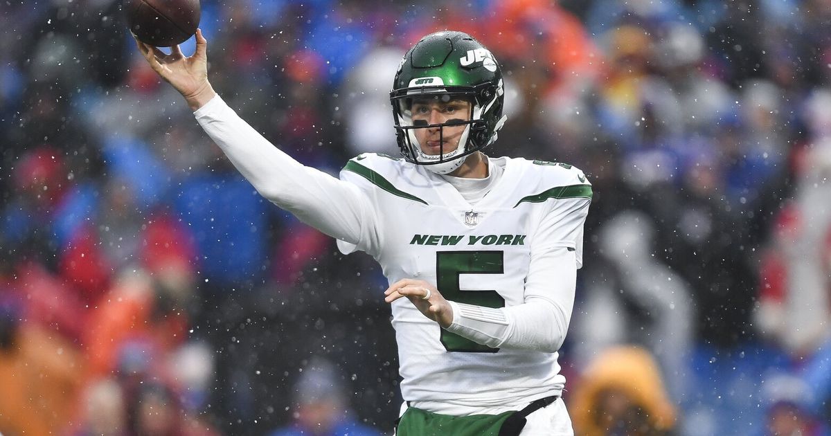 Jets QB Mike White Cleared To Return; Zach Wilson To Be Inactive