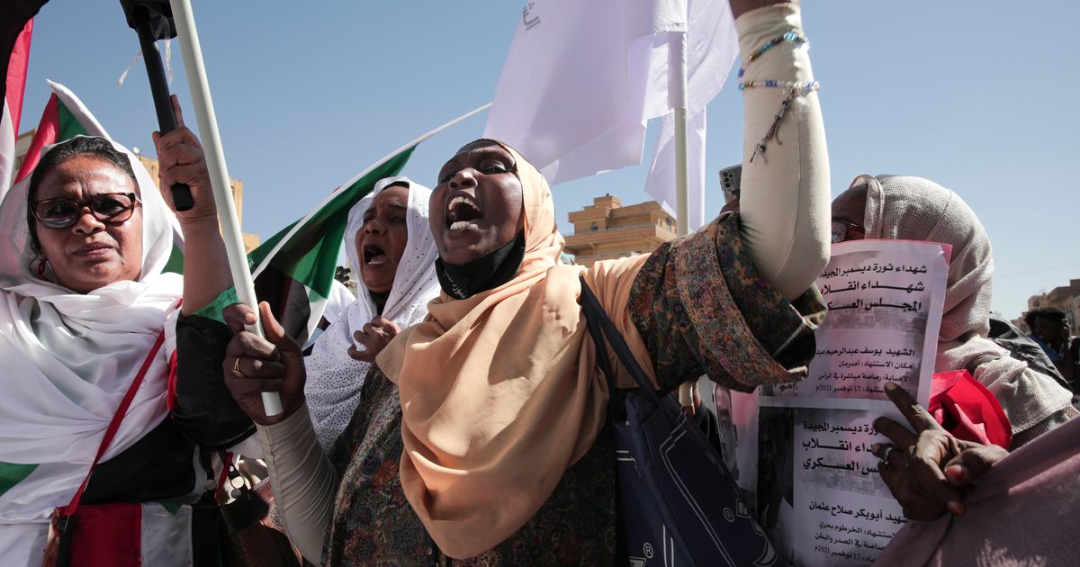 Sudanese generals, pro-democracy group sign framework deal