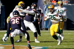 Rodgers, Packers rally in 4th quarter to beat Bears 28-19 - Seattle Sports