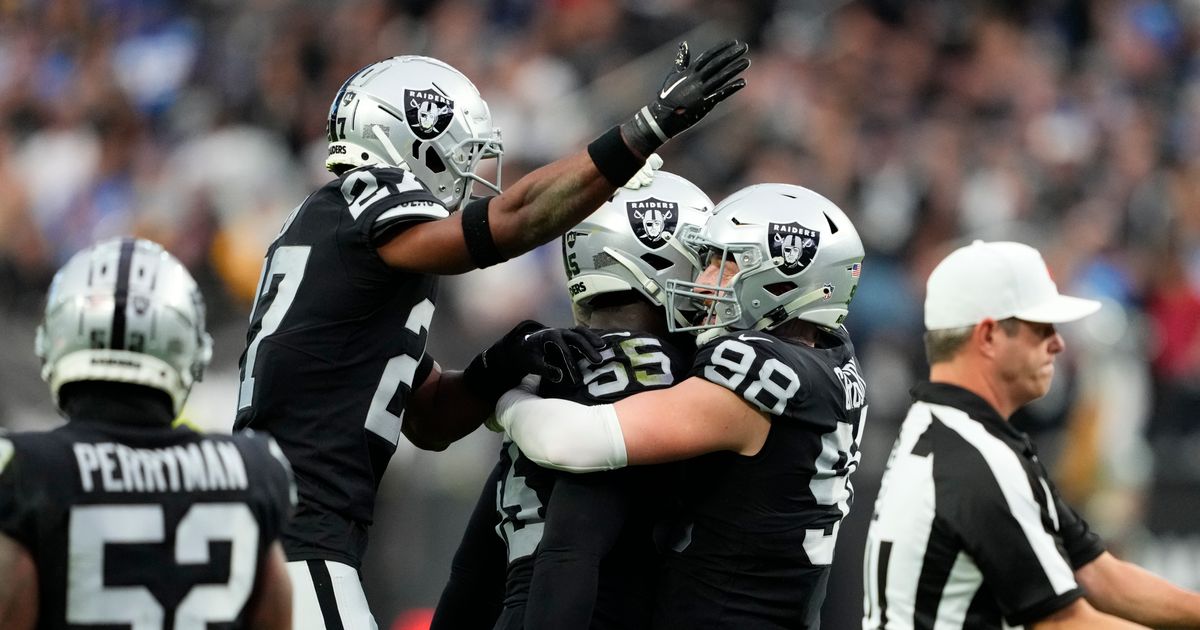 Week 17 snap counts vs 49ers: Raiders struggle to find pass rush without  Chandler Jones