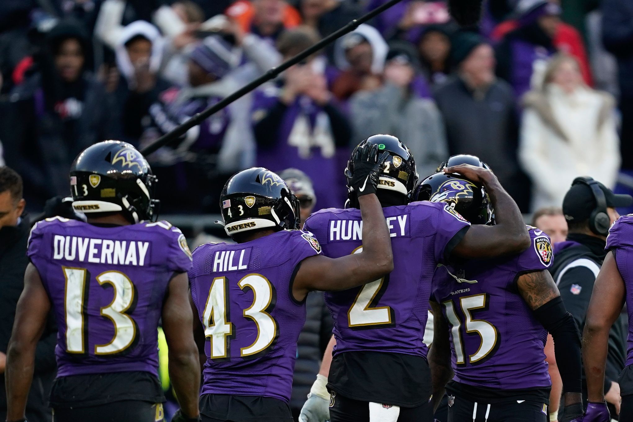 Lamar Jackson, Baltimore see Ronnie Stanley injury vs. Panthers