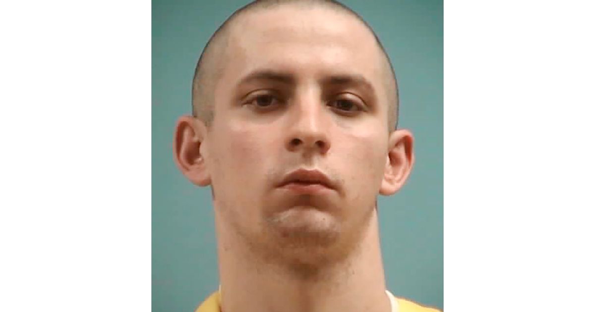 Man pleads guilty to federal hate crime for cross burning | The Seattle ...