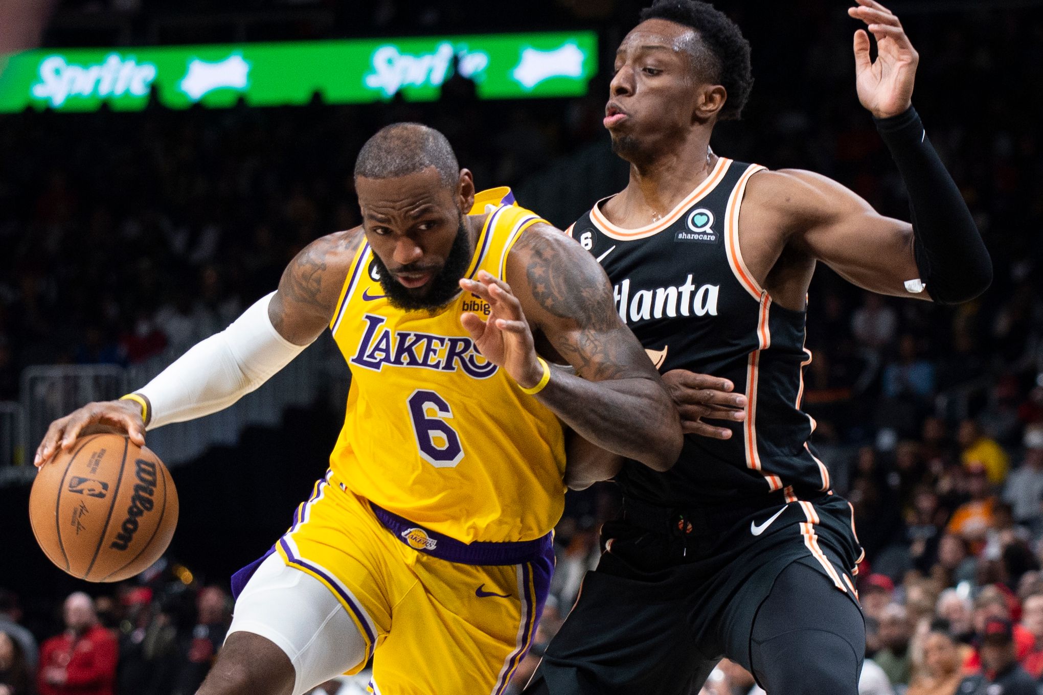 The 'LeBron James of feet' helped the LeBron James of basketball make  speedy Lakers return 