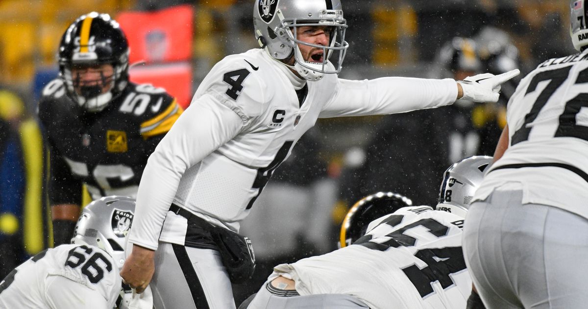 Raiders QB Derek Carr sees Mexico City as home-field advantage