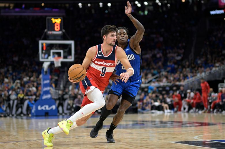 Orlando Magic roll to their eighth straight victory in win over Wizards