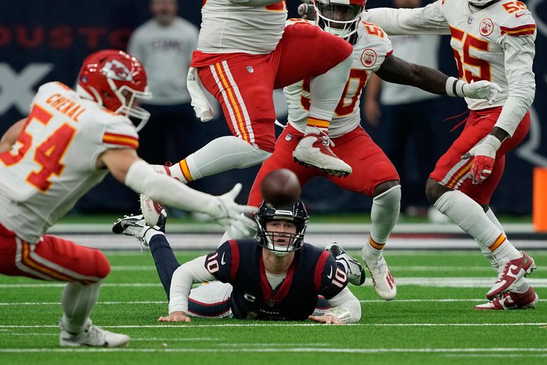 Texans improve, but come up short as skid reaches 9 games