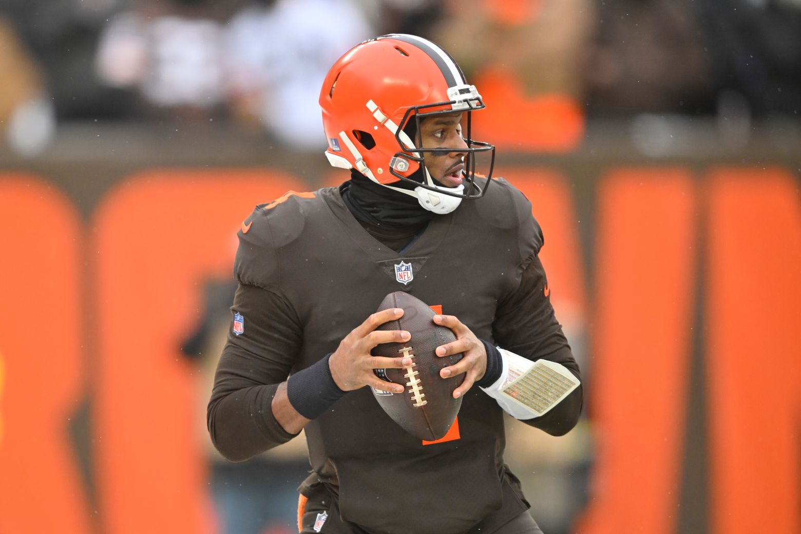 Browns' GM says Deshaun Watson set to start after 11-game suspension