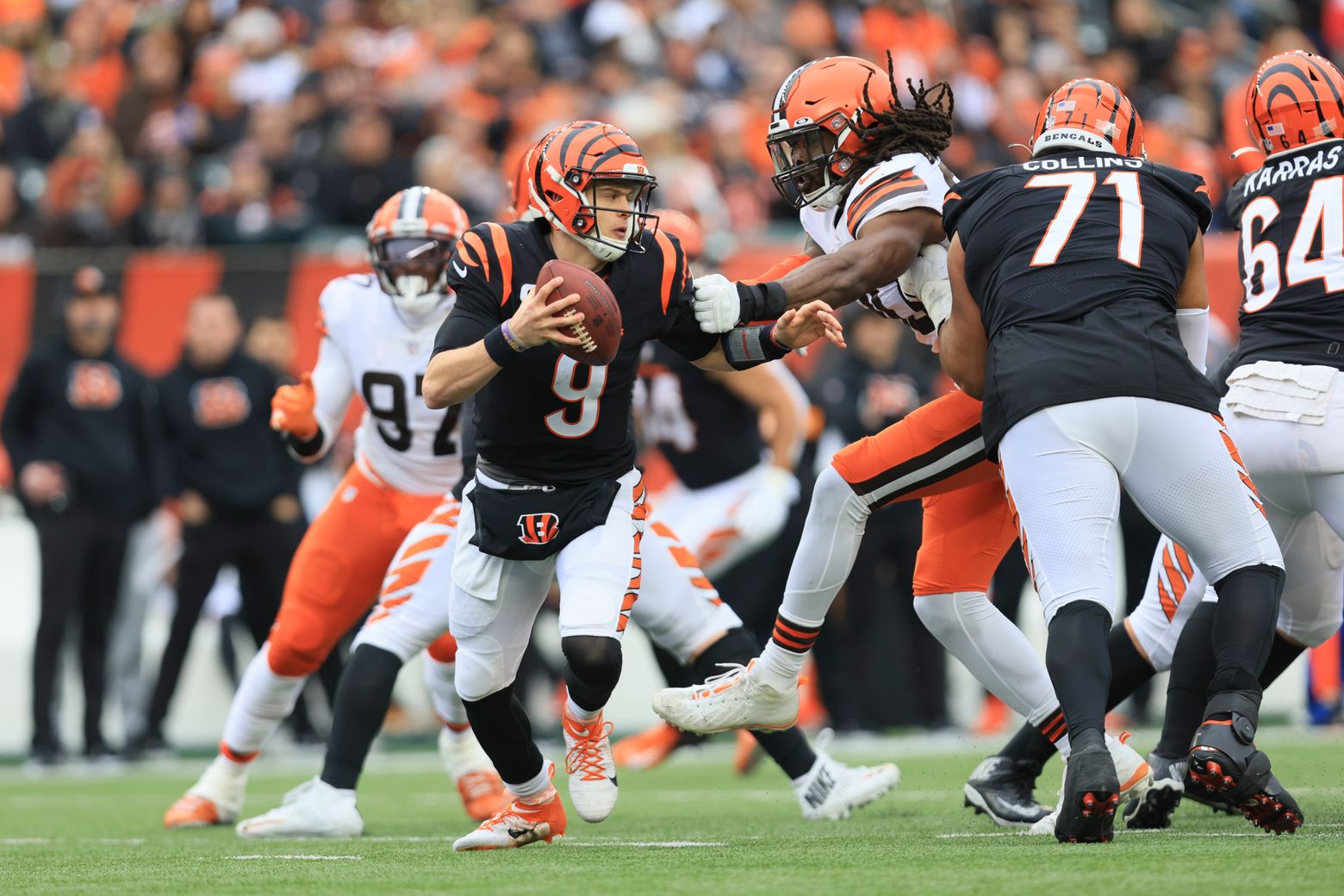 Browns close season with 21-16 win over Burrow-less Bengals