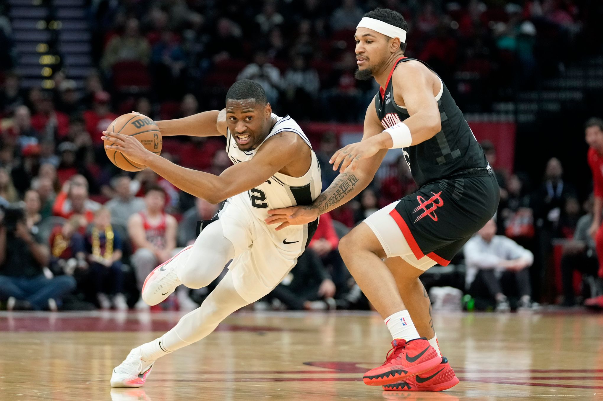 Spurs rout Rockets 124-105 with 26 from Vassell - Seattle Sports