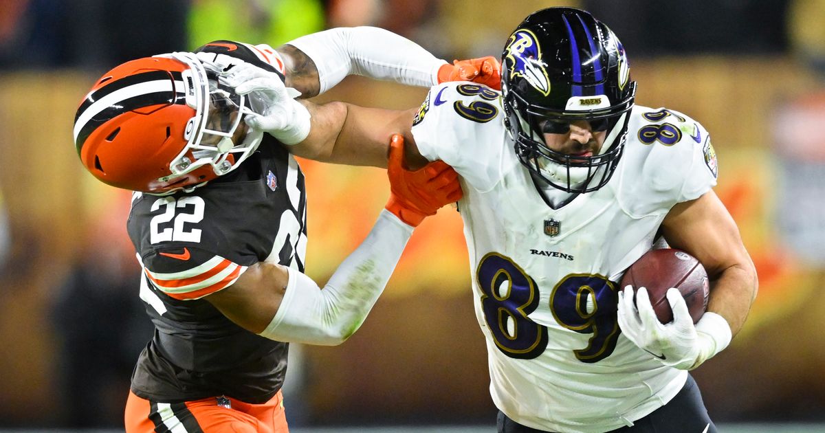 Gameday Threads: Ravens Undefeated vs. Browns in This Uniform