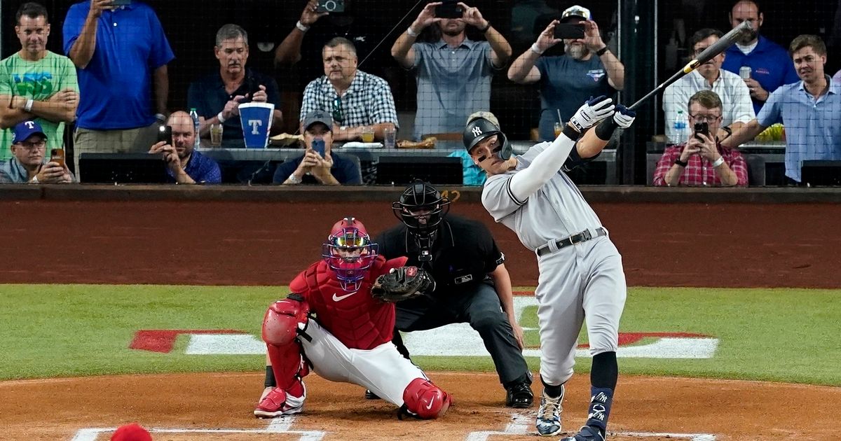 Aaron Judge keeps focus on winning during historic homer chase