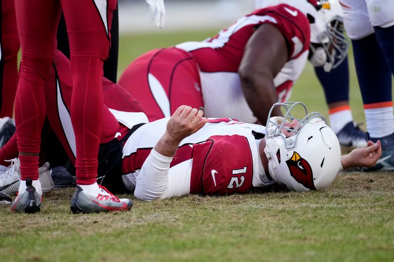 Cardinals QB Colt McCoy leaves Broncos game with concussion