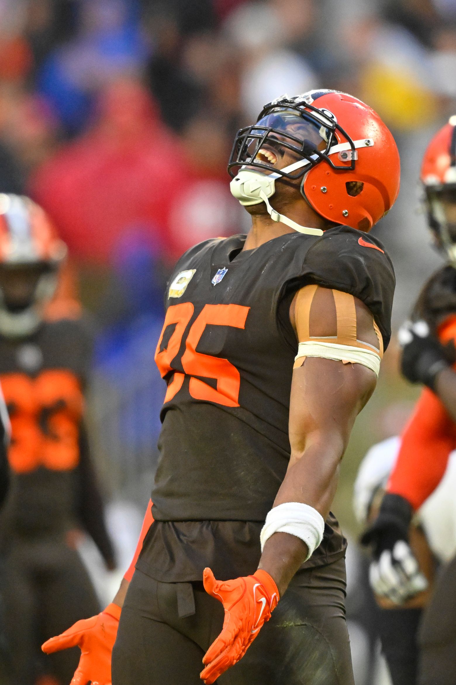 Myles Garrett fined, benched by the Browns for first drive of loss