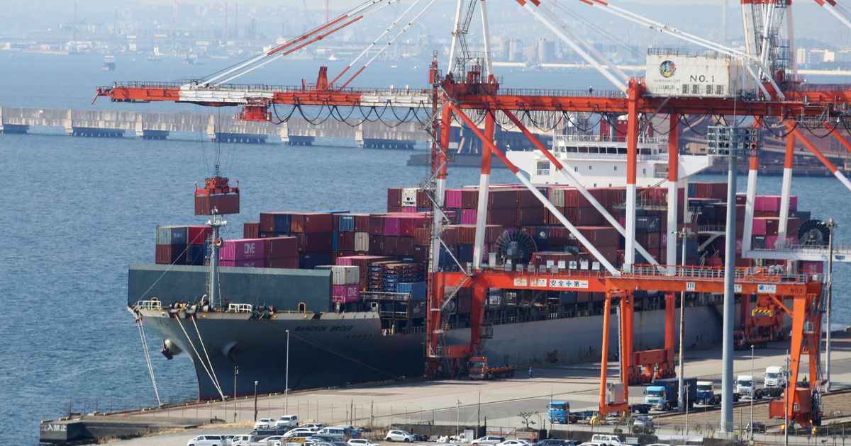 Japan trade deficit soars on weak yen, high oil prices