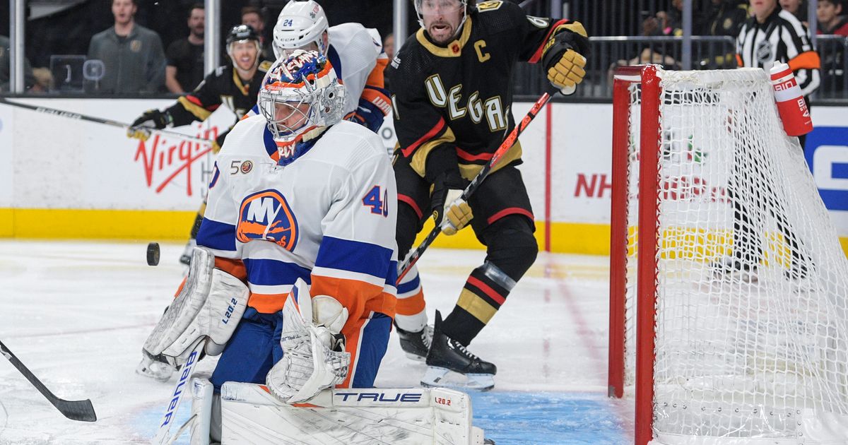 Varlamov has 36 saves as Islanders beat Golden Knights 5-2