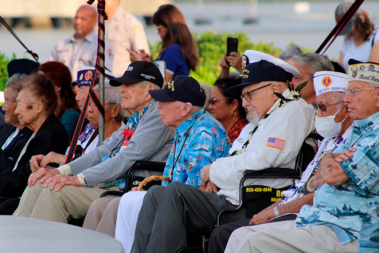 Seahawks honor 100-year-old Pearl Harbor survivor 