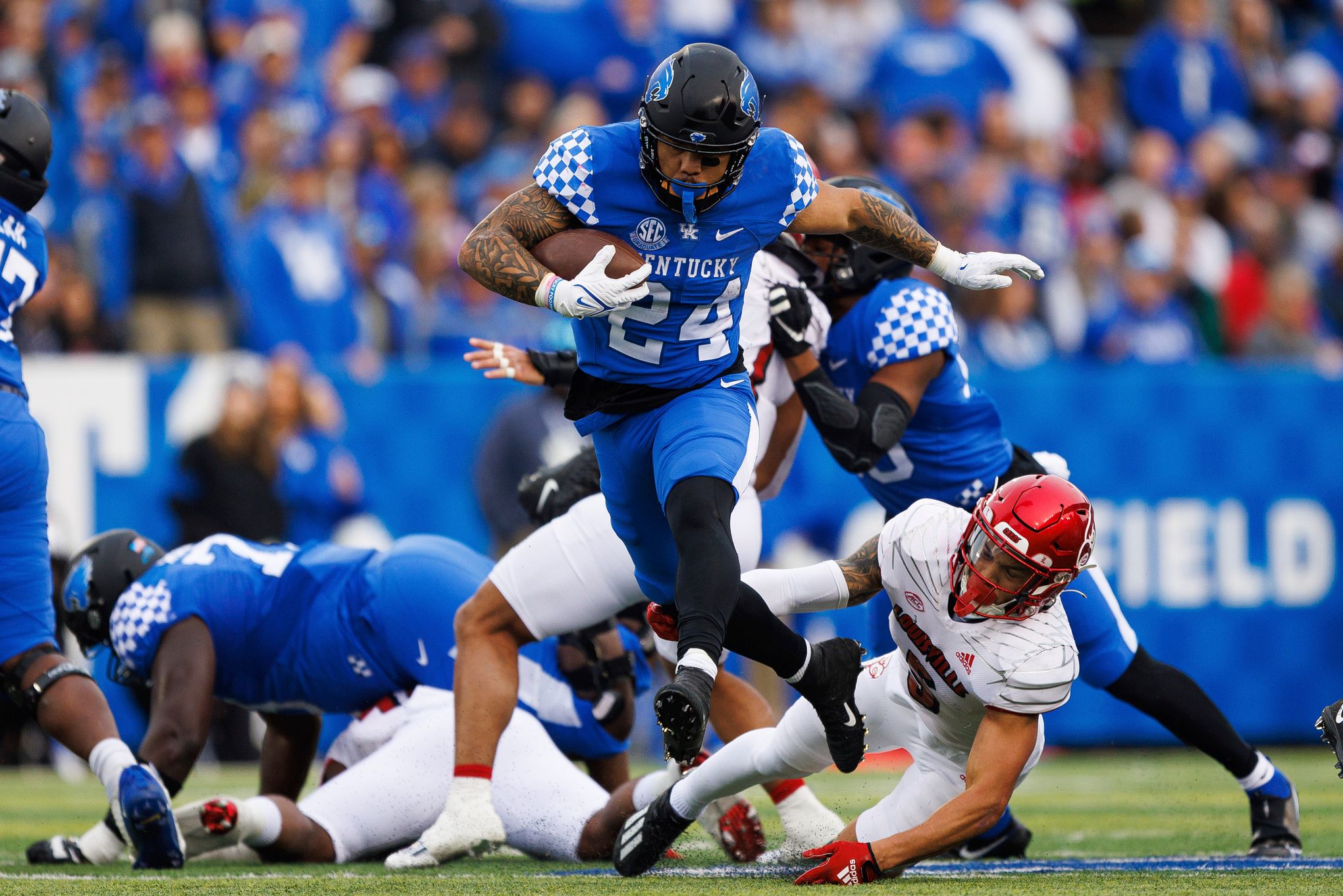 Kentucky football: Benny Snell breaks career rushing record