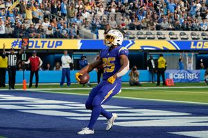 Chargers-Titans Recap: Herbert, Dicker escape Titans as Bolts win 17-14 -  Bolts From The Blue